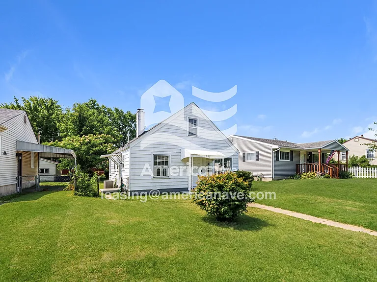1097093_001_front_view_2.jpg