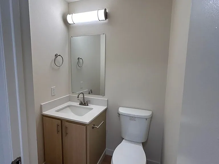 3624 Phinney Ave N — Photo 7