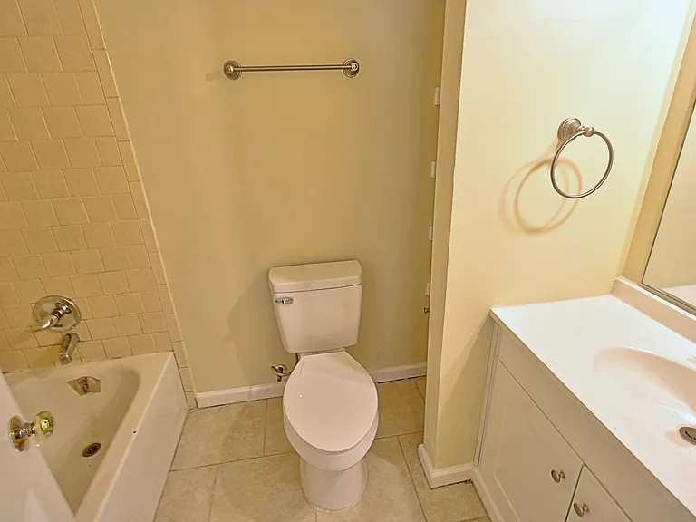 1040 Charles C Frasier Blvd — Photo 10