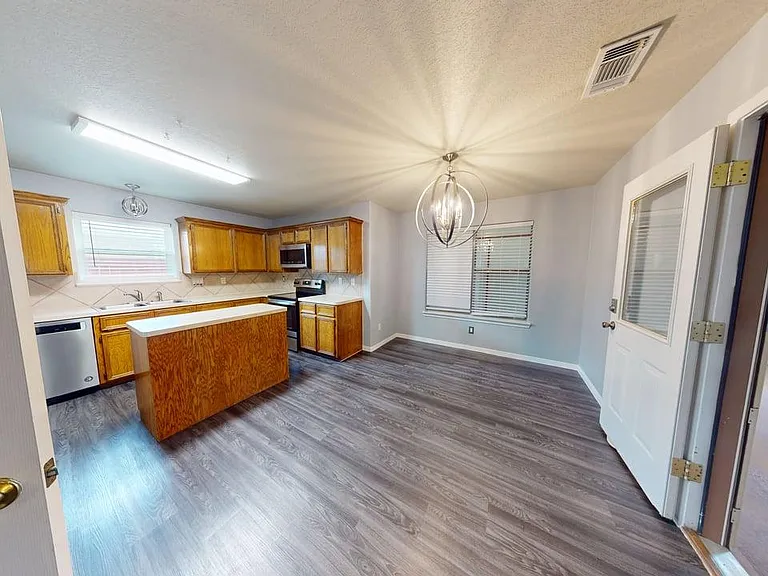 106 Cedar Ridge Dr — Photo 7