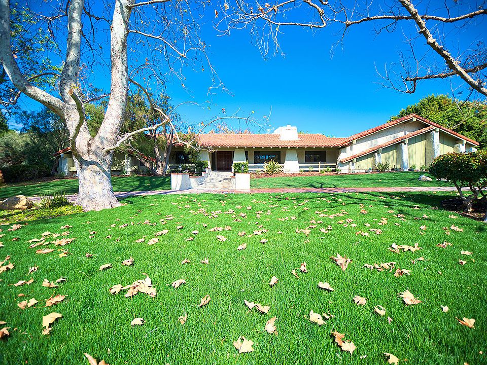 1st image of 2821 Redondo Ave