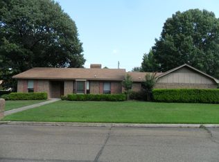 6213 Polly Dr, Texarkana, TX 75503