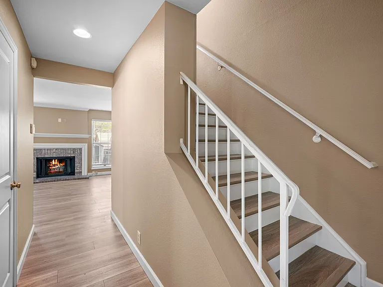 2700 Perry St — Photo 14