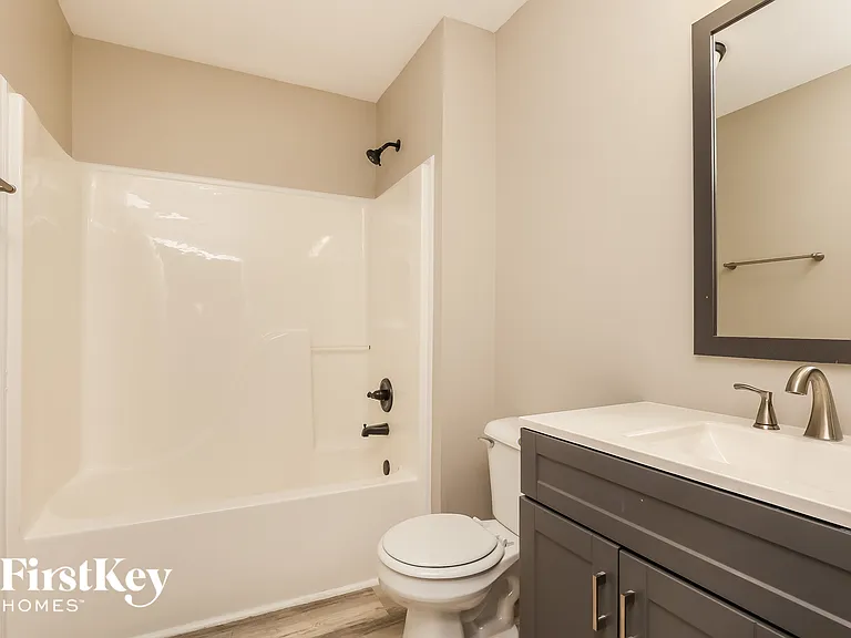 3860 Man O War Blvd — Photo 13