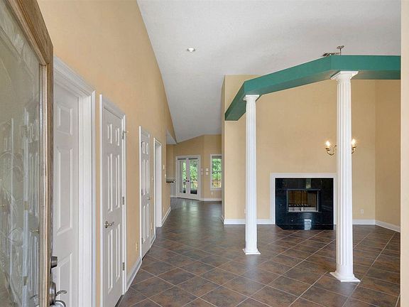 4th image of 5105 High Pointe Dr