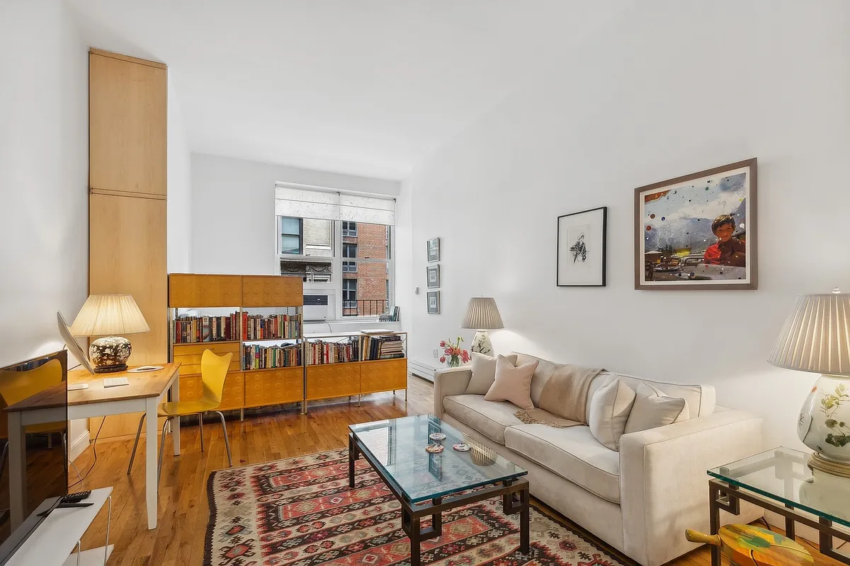 23 Waverly Pl Unit 3W  