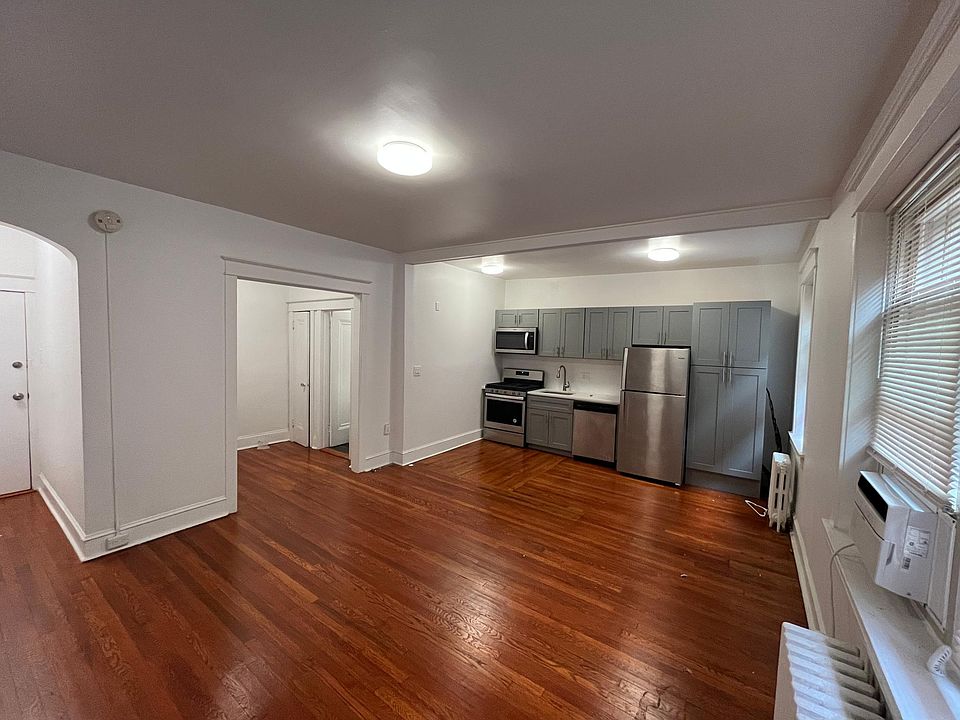 1st image of 4311 Spruce St APT C07