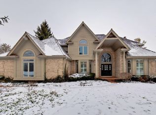 5146 Bridlewood Ln, Long Grove, IL 60047
