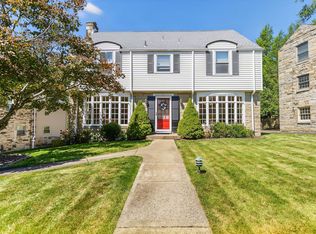 1432 Terrace Dr, Pittsburgh, PA 15228