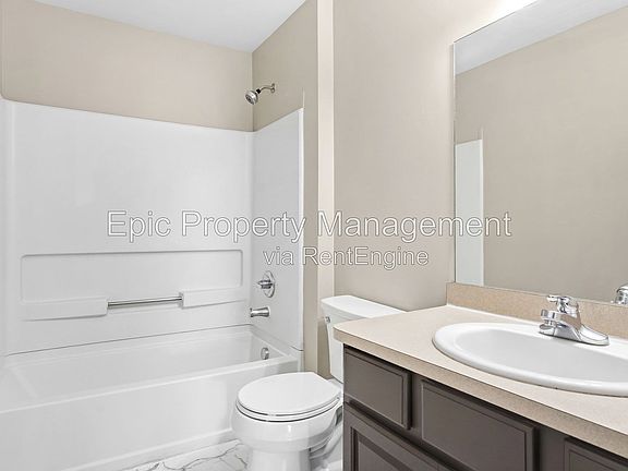 5th image of 17165 Higdon Dr