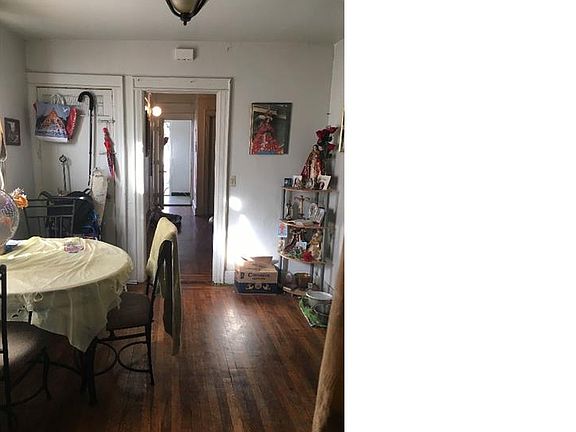 3rd image of 966 Cranford Ave #2