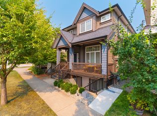 6796 191a St #A, Surrey, BC