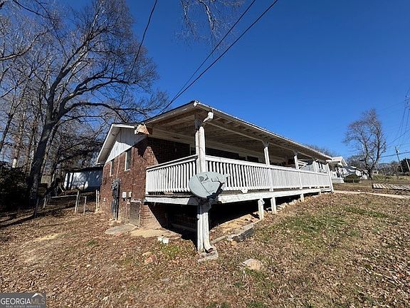 3rd image of 6240 Humphries Hill Rd