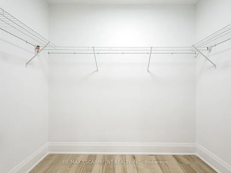2104 Mississauga Rd — Photo 29