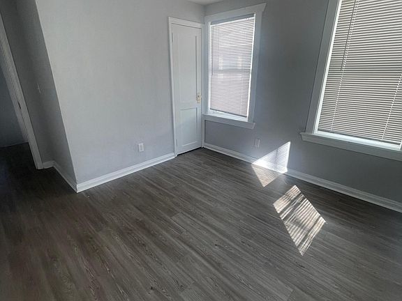 3rd image of 4128 Quincy St #2