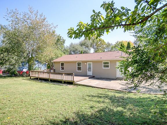 5th image of 1906 Roan Dr