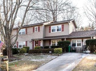 12 Keystone Dr, Gaithersburg, MD 20878