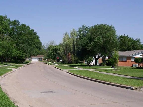 Gorgeous Tree Lined Street!