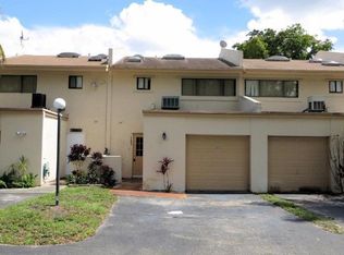 4283 NW 76th Ave, Hollywood, FL 33024