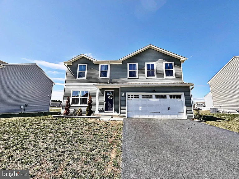 94 Opal Dr — Photo 1
