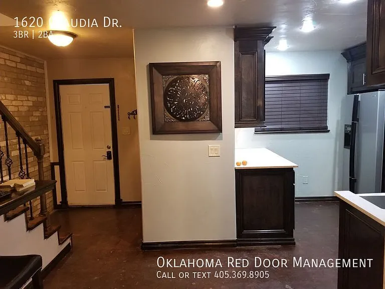 1620 Claudia Dr — Photo 10