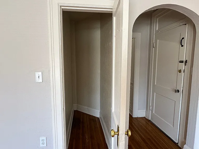 635 NE Randall Ave — Photo 9