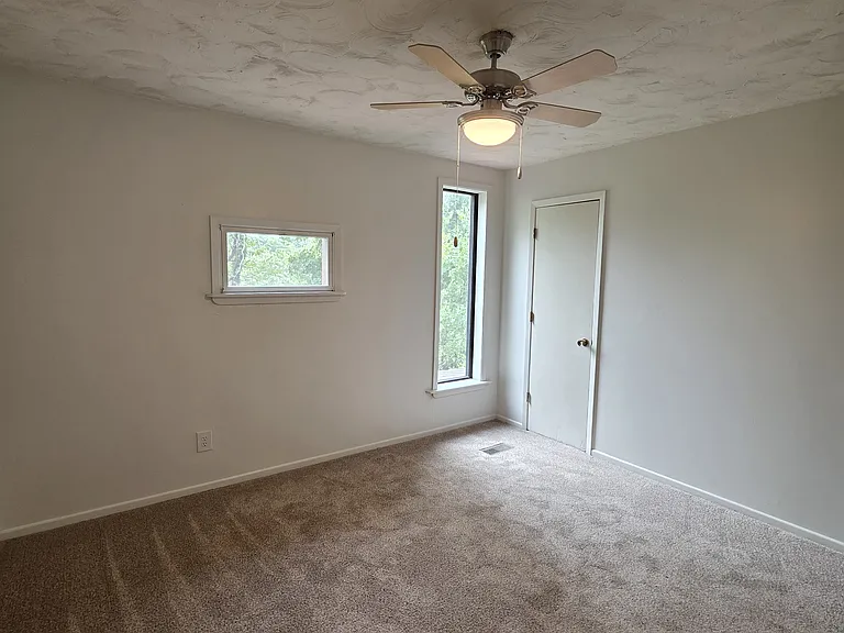 111 Ballew Ln — Photo 15