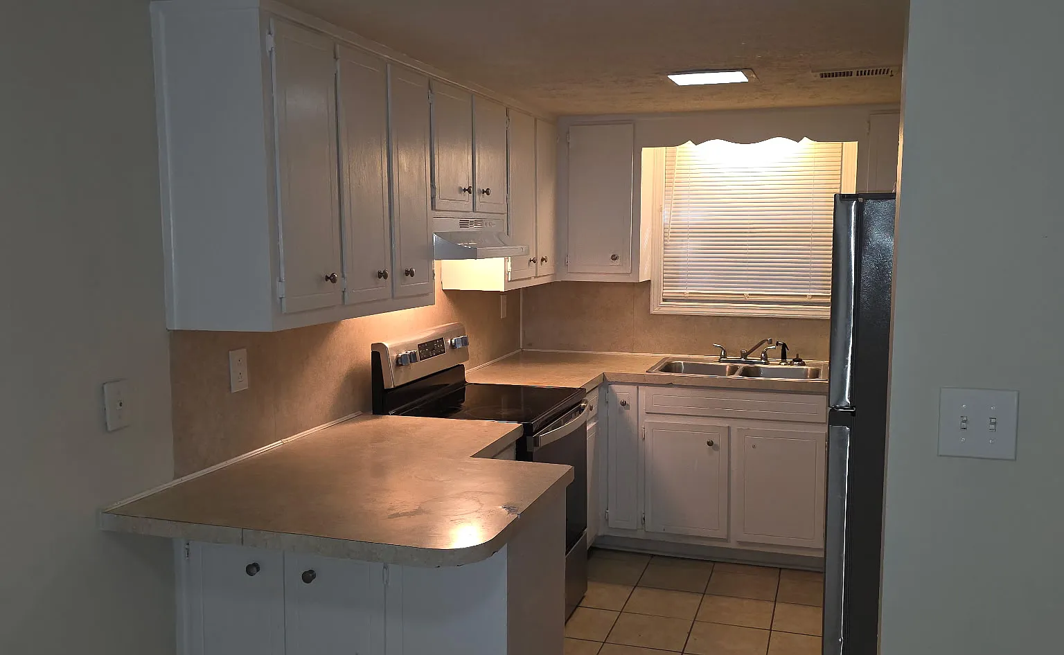 6295 Forest Vale Dr. #12 - 12 — Photo 4