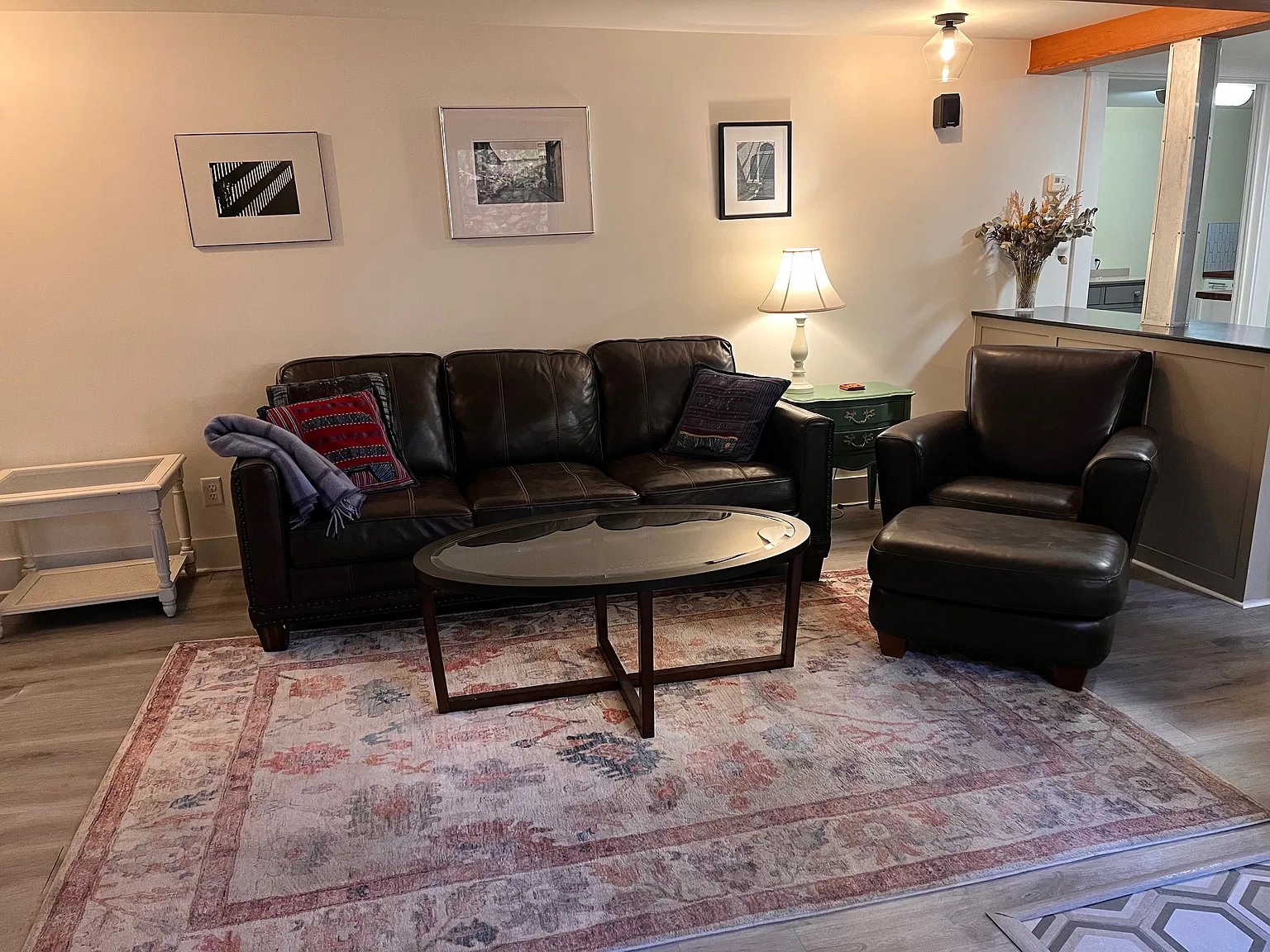 1 bed, 1100 sqft, $1,800 — Photo 3