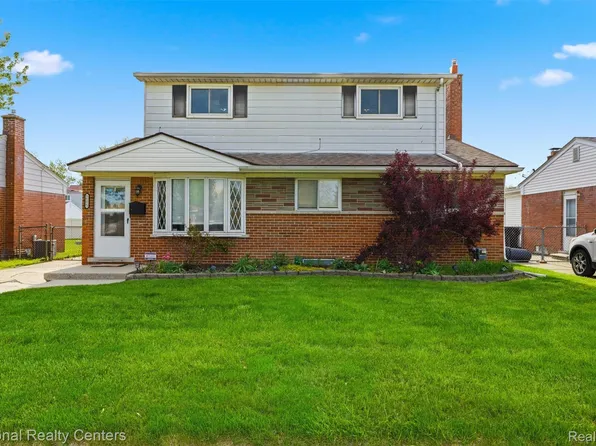 16021 Dugan St, Roseville, MI 48066