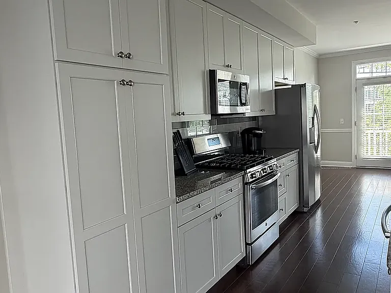 405 Monroe Ave — Photo 8