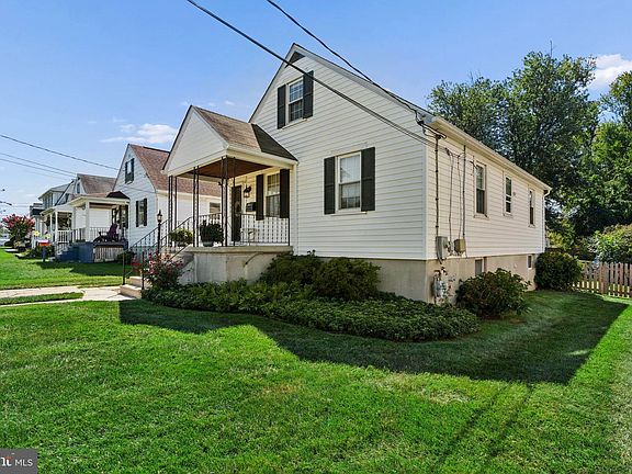 4th image of 2917 Chenoak Ave