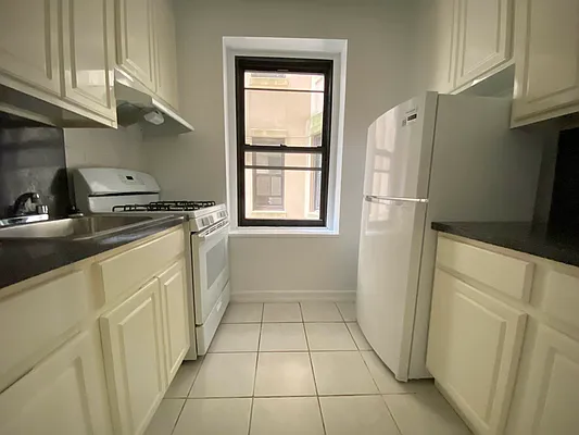 Rented by Oxford Property Group | media 2