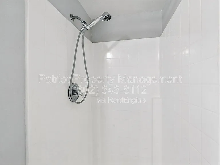 1005 E 8th St #2007 — Photo 28