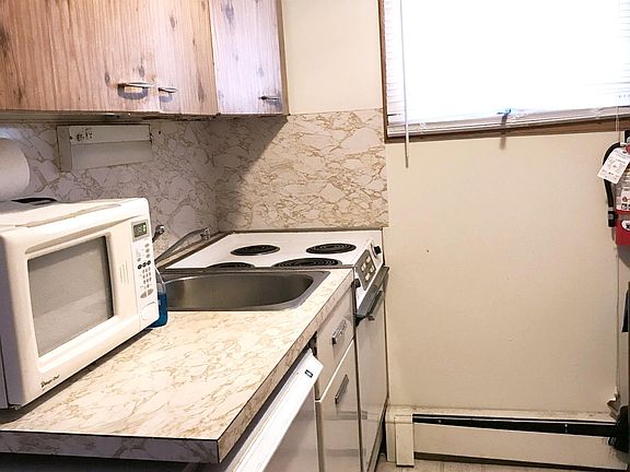 5th image of 30 Valley Ave APT 21
