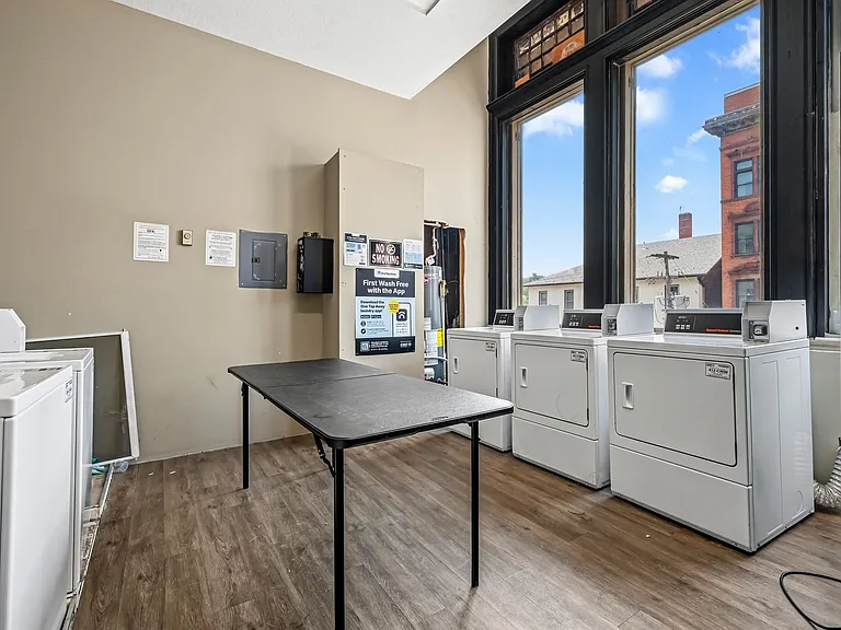 Morgan Building — Photo 18