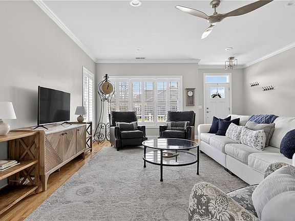 5th image of 265 Wickford Ct