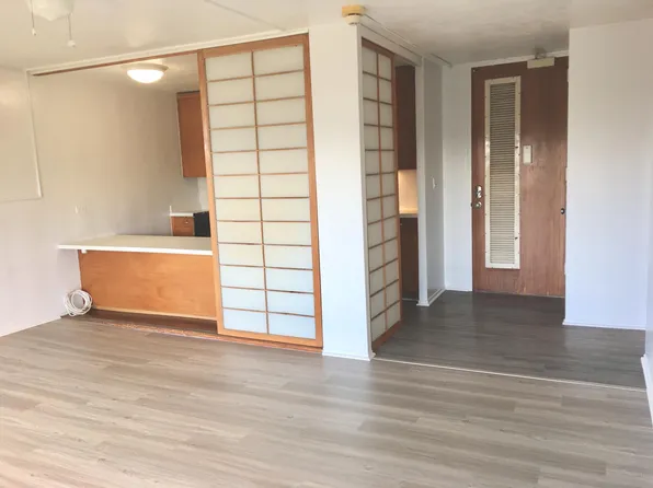 1511 Nuuanu Ave APT 827, Honolulu, HI 96817