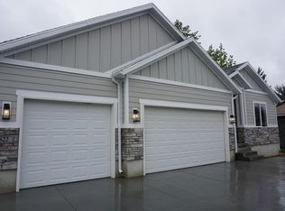 822 E Winter Pine Cv, Sandy, UT 84047