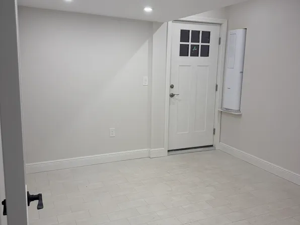 17 High St APT B, Everett, MA 02149