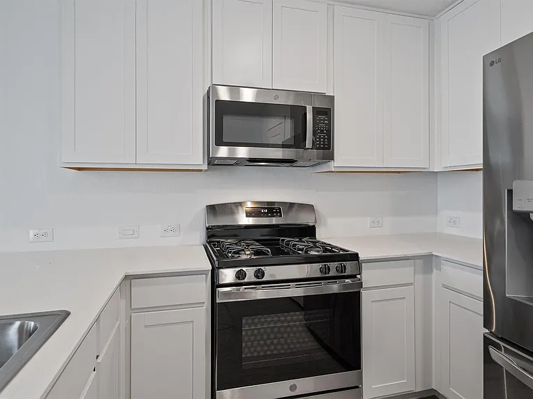 4107 El Dorado St — Photo 7