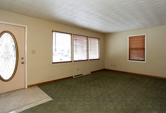 5th image of 2211 Mason Ave