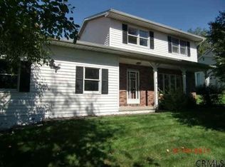 6 Windlass Dr, Latham, NY 12110