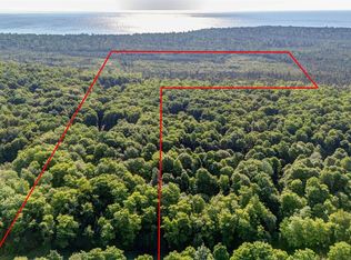 2504 S Little Harbor Rd, Manistique, MI 49854
