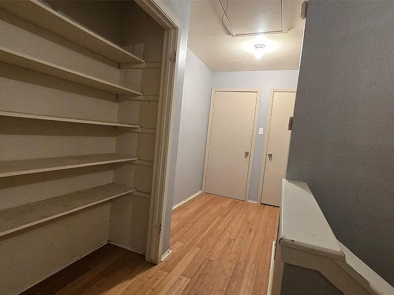 7913 Grove Ridge Dr — Photo 25