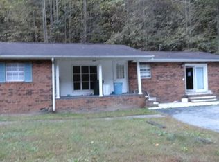 1044 Vintage Rd, Grundy, VA 24614