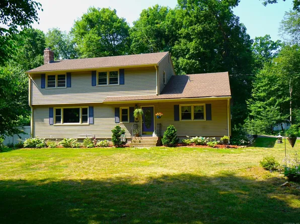 83 Duncaster Lane, Vernon, CT 06066