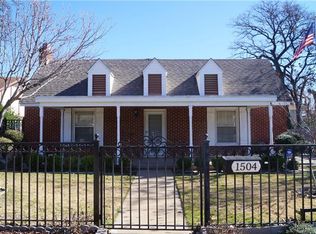 1504 N Riverside Dr, Fort Worth, TX 76111