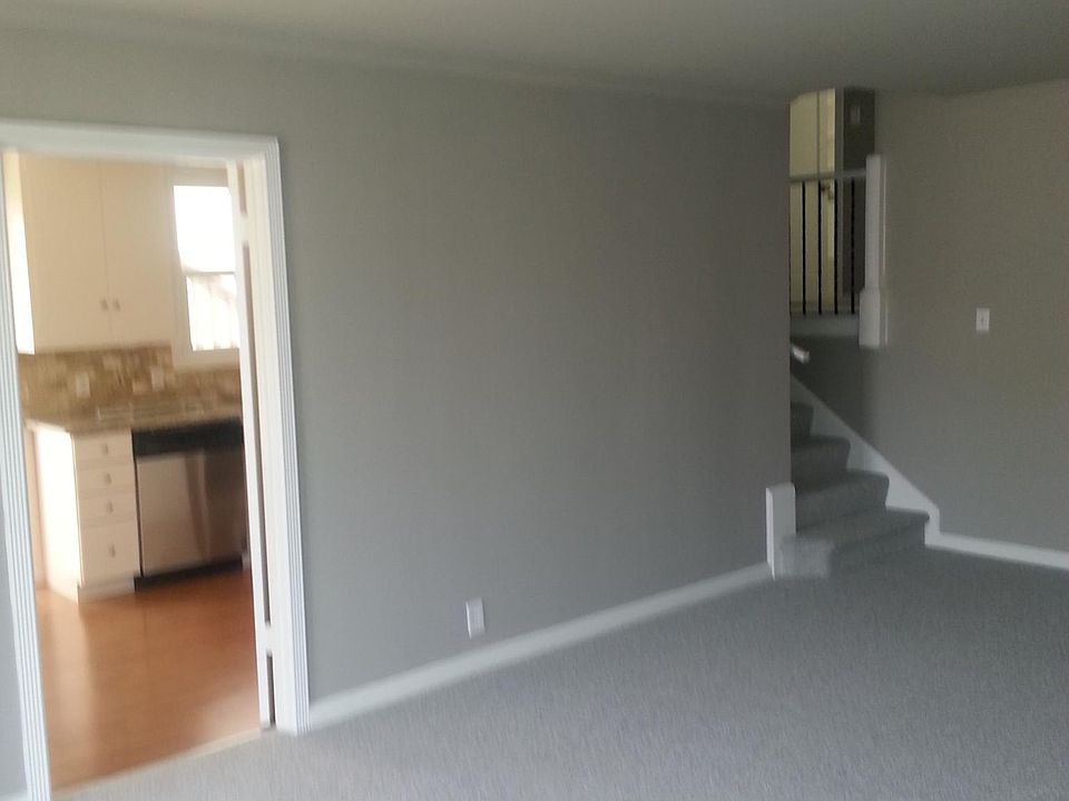 1st image of 203 Mosswood Way