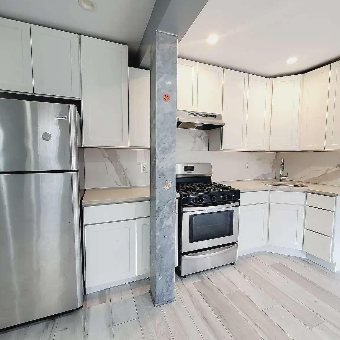 1651 Tomlinson Avenue — Photo 2